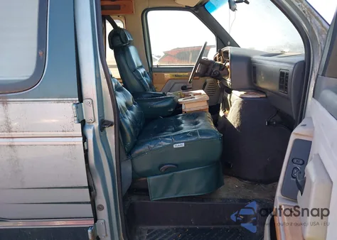 1995 Ford Econoline E150 Van z USA, uszkodzony, nr VIN 1FDEE14H2SHB70695